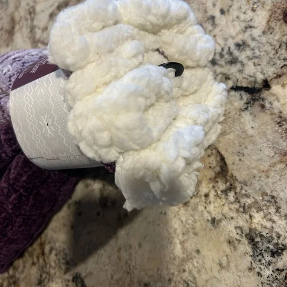 Muk Luks Purple Women's Cabin Socks - 2 Pair Pack - Picture 4 of 9